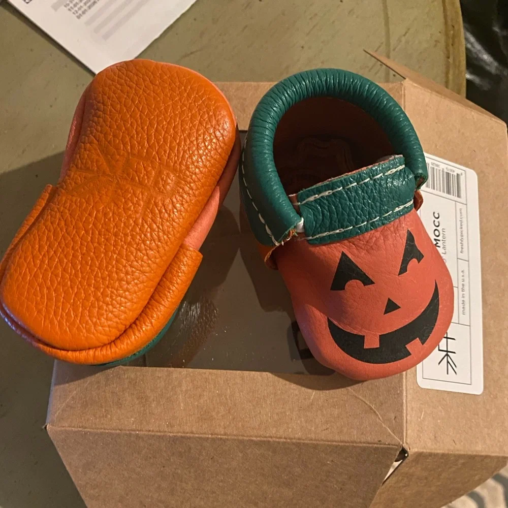 Freshly Picked Green Pumpkin Moccasins NWT